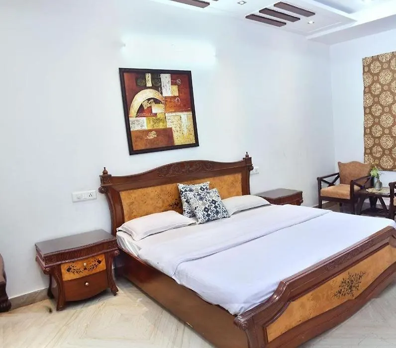 Stay Royal Bed & Breakfast-1